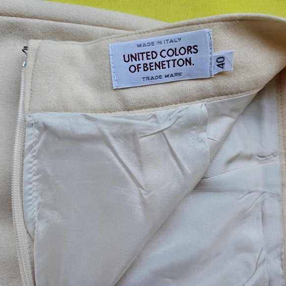 Skirt United Colors of Benetton Italy Wool Size 40 Like new - Picture 11 of 13